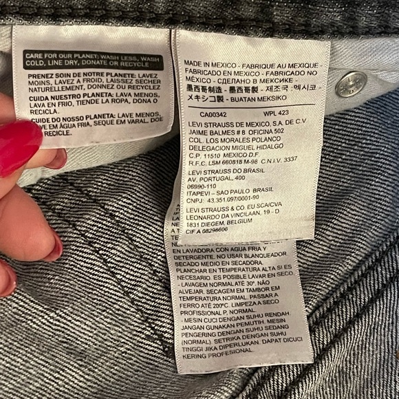 Levi’s 514 distressed jeans - Picture 6 of 9